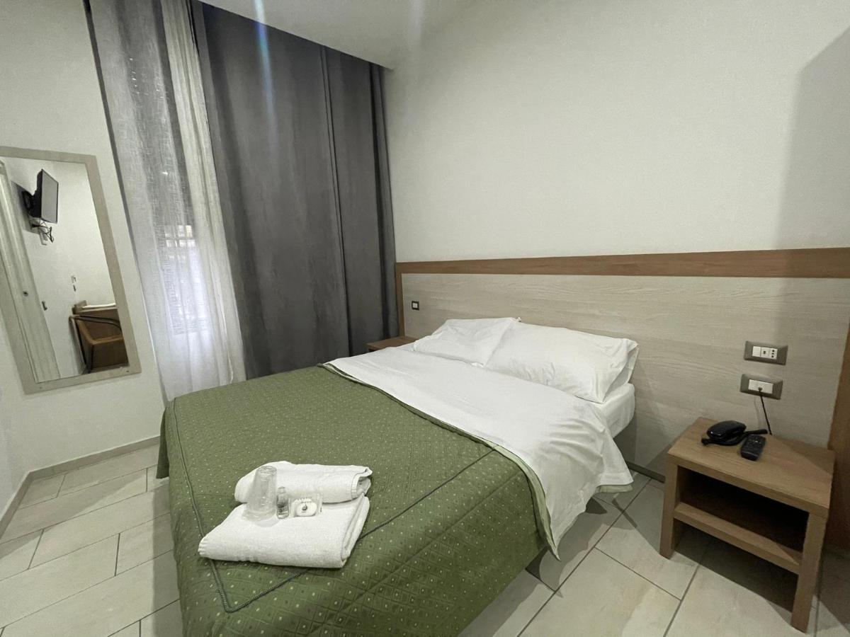 Hotel 26 Милан Экстерьер фото